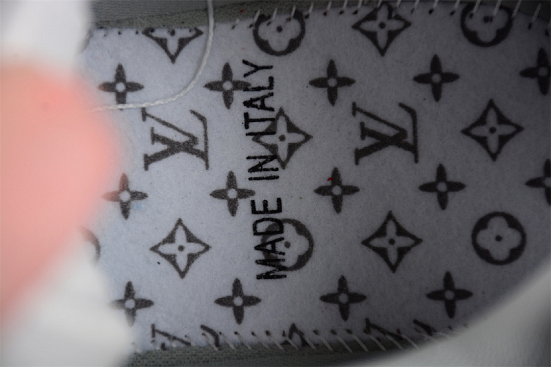 Louis Vuitton [LOUIS VUITTON TRAINER SNEAKER LOW L*V WHITE/BLACK/GREY/RED]-[WOMAN:35-39]-[MAN:40-45] - Image 5