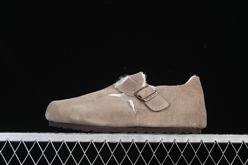 Birkenstock [BIRKENSTOCK AUTUMN AND WINTER FLEECE COLLECTION BROWN/BLACK]-[WOMAN:35-39]-[MAN:40-45]
