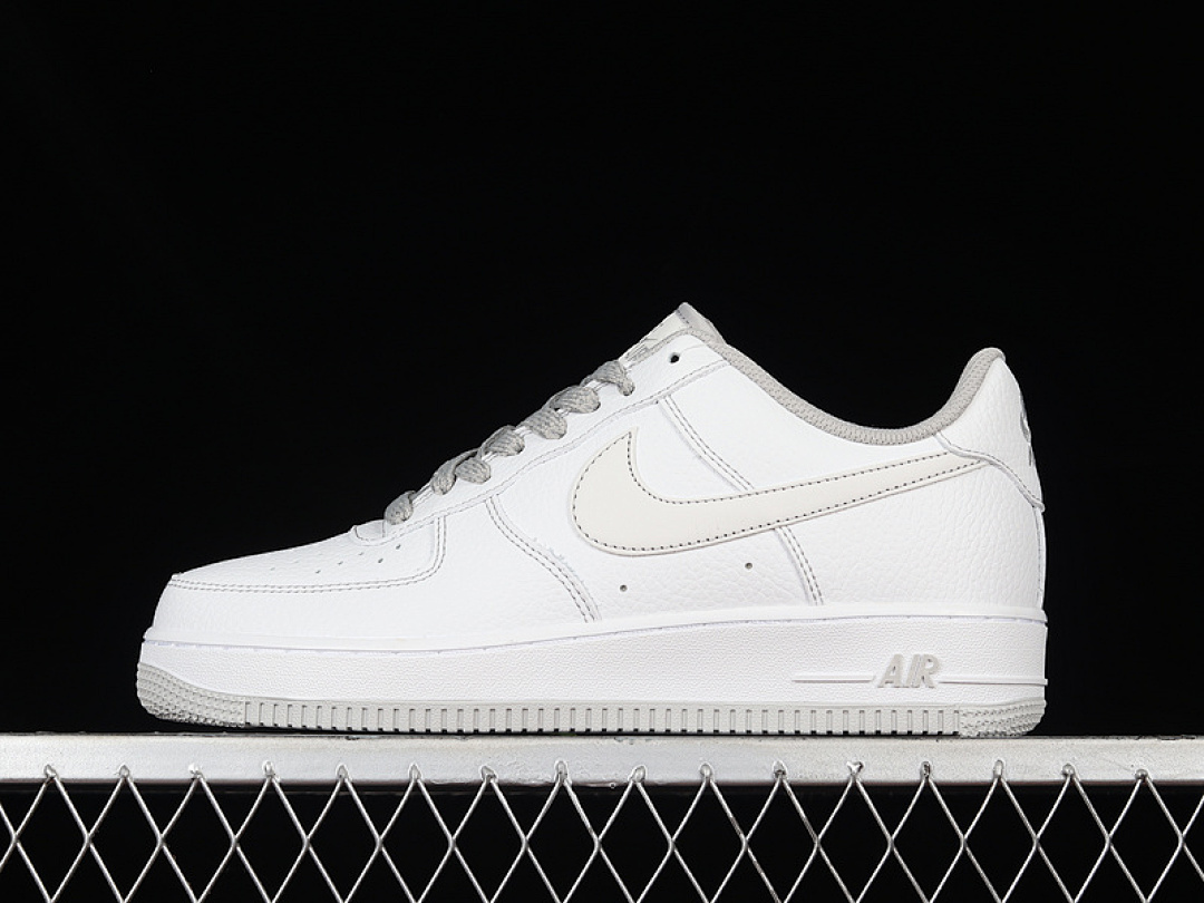 Nike Nike AIR FORCE 1 LOW 07 WHITE/WHITE/LIGHT GREY · DG2296-004, photo 1