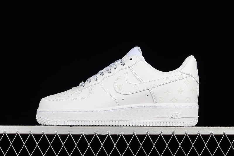 Nike Nike L*V X AIR FORCE 1 LOW 07 WHITE/WHITE/WHITE · 315122-118, photo 1