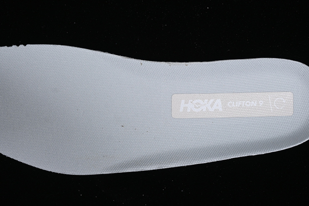 On Running [1127895 NCWT]-[HOKA ONE CLIFTON 9 WHITE/GREY/SILVER]-[WOMAN:36-39]-[MAN:40-45] - Image 4