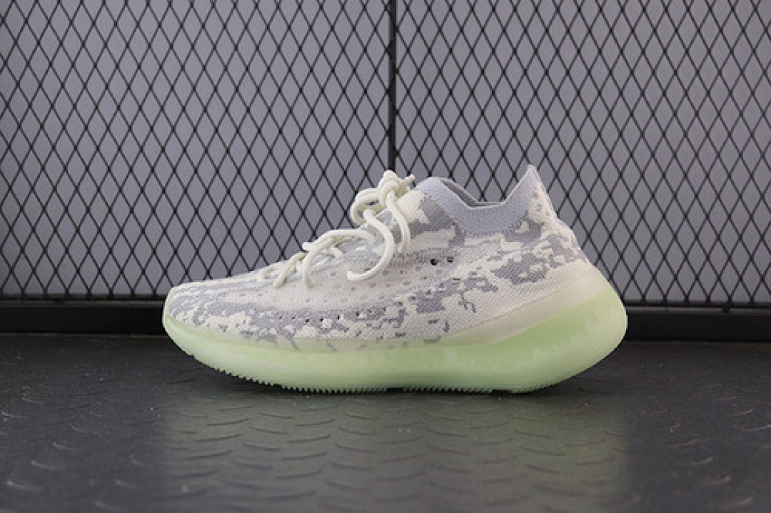 Adidas Adidas OK YEEZY BOOST 380 ALIEN CLOUD WHITE/CLOUD WHITE · FV3260, photo 1