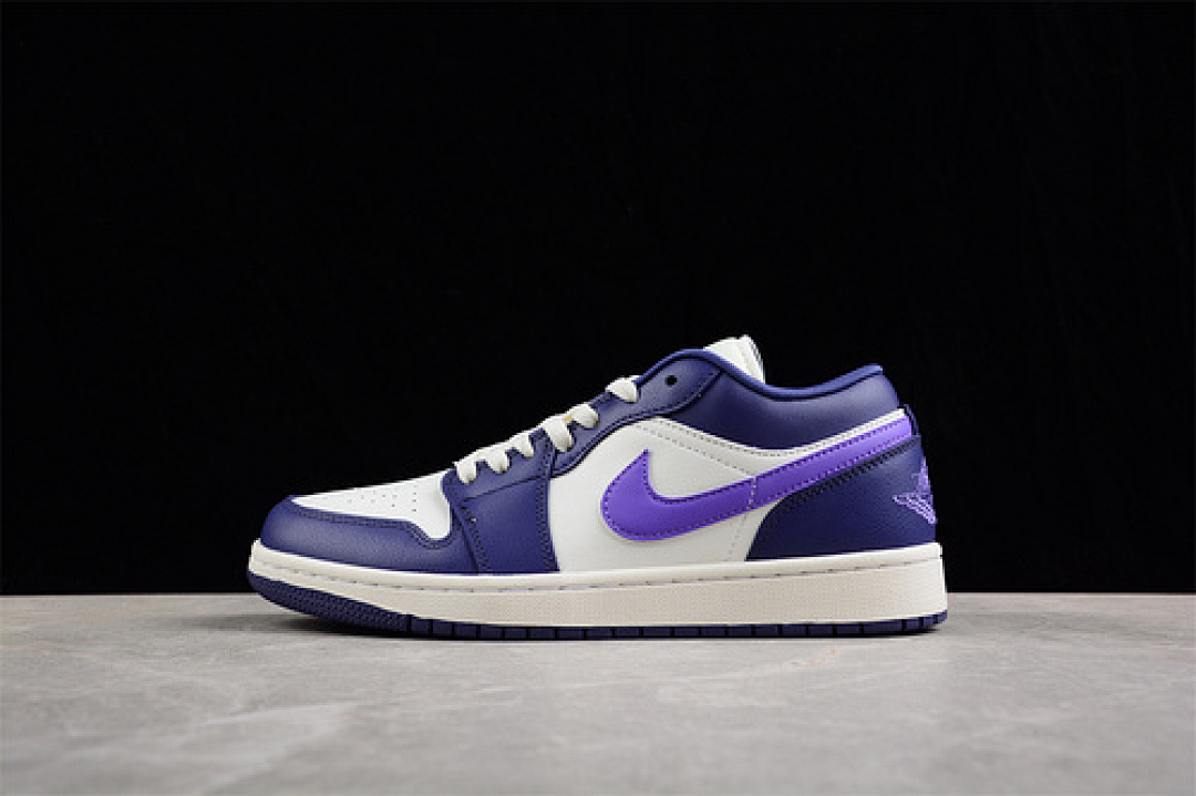 Jordan [DC0774-502]-[AIR JORDAN 1 LOW WHITE/PURPLE]-[WOMAN:36-39]-[MAN:40-46], photo 1