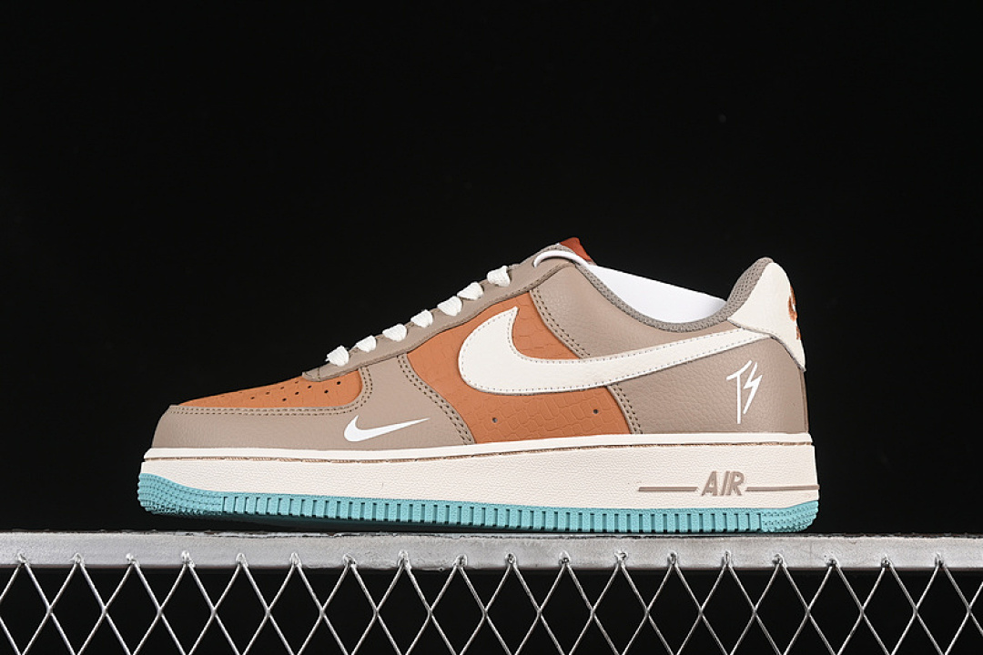 Nike [LW9279-006]-[AIR FORCE 1 07 LOW TS WHITE/GREY/BROWN]-[WOMAN:36-39]-[MAN:40-45] - Image 2
