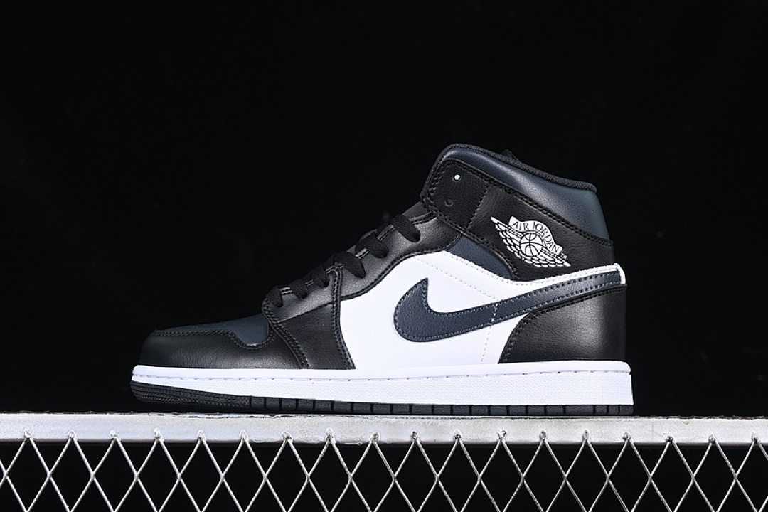 Jordan [DQ8426-010]-[AIR JORDAN 1 MID BLACK/OFF NOIR/SUMMIT WHITE]-[WOMAN:36-39]-[MAN:40-46], photo 1