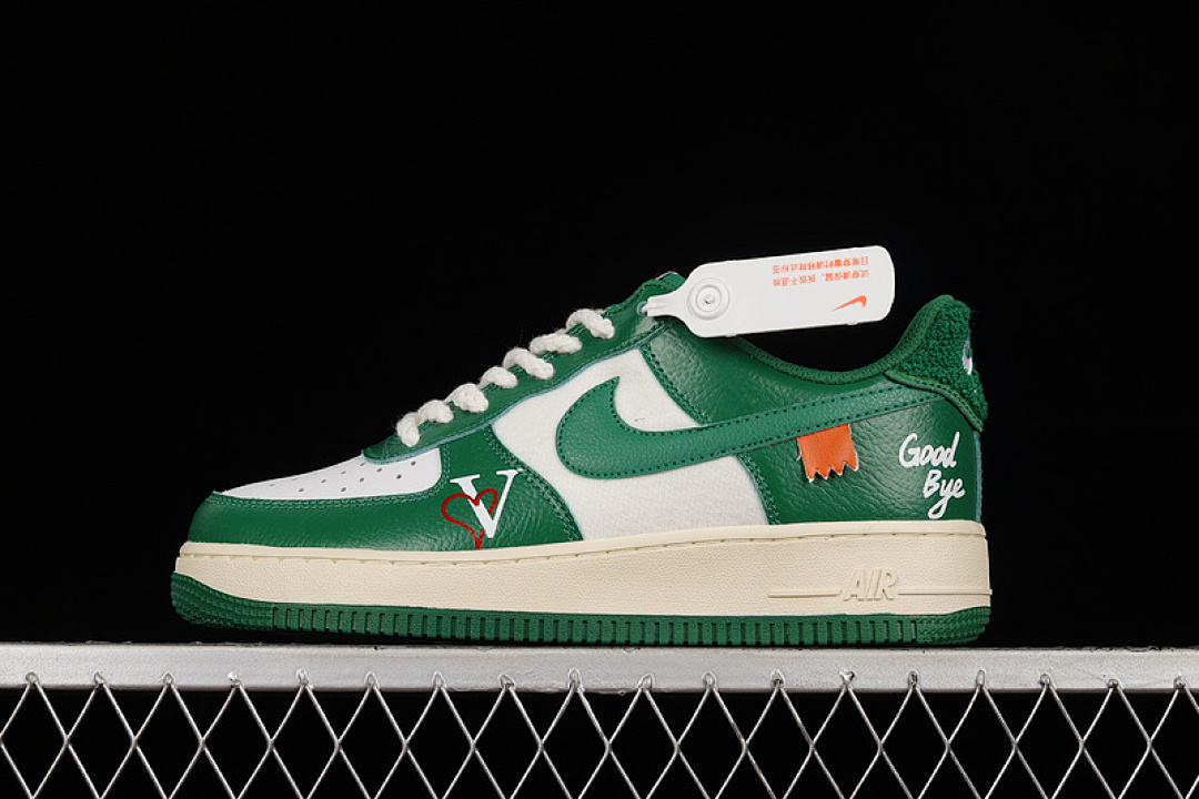 Nike [DO5220-131]-[AIR FORCE 1 LOW 07 LV8 WHITE/PINE GREEN/SAIL/WHITE]-[WOMAN:36-39]-[MAN:40-45], photo 1