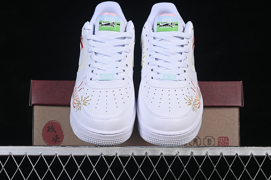 Nike [IQ1133-111]-[AIR FORCE 1 07 LOW WHITE/BEIGE/RED/GREEN]-[WOMAN:36-39]-[MAN:40-45] - Image 13