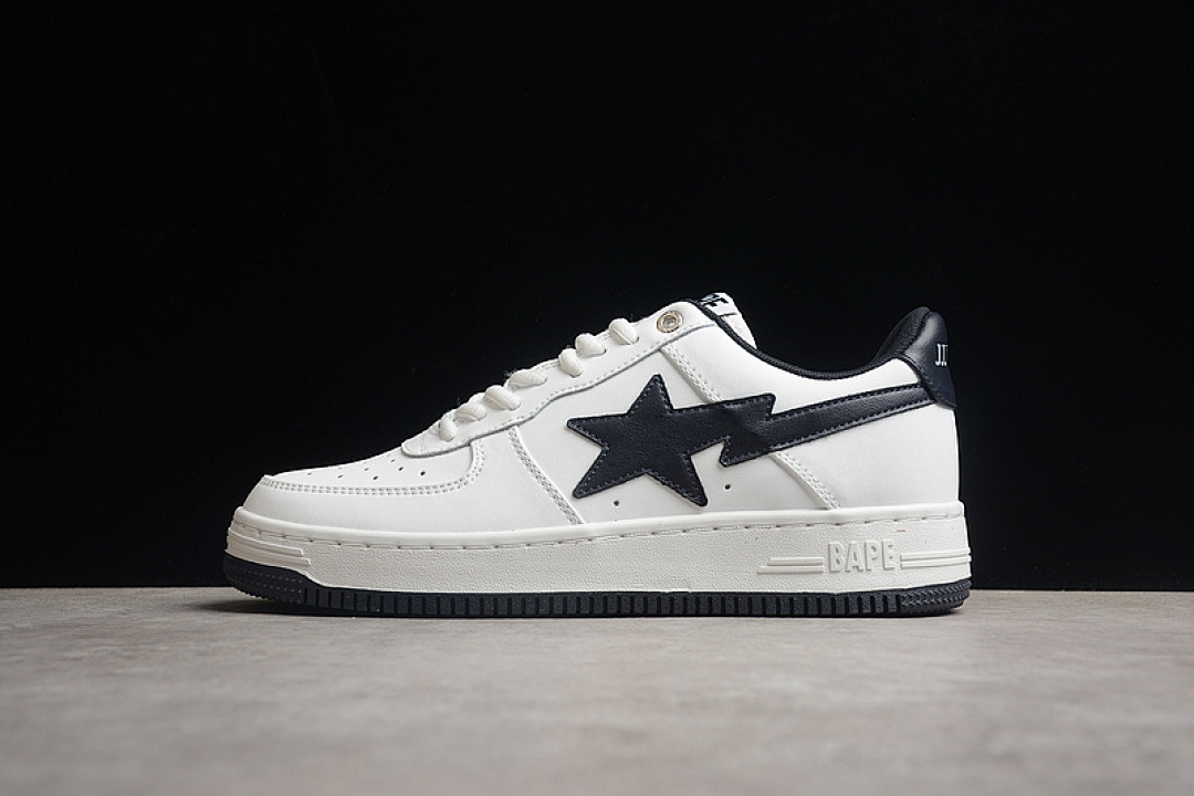 Bape [OVO X BAPE STA LOW SNEAKERS WHITE/WHITE/BLACK]-[WOMAN:36-39]-[MAN:40-46], photo 1