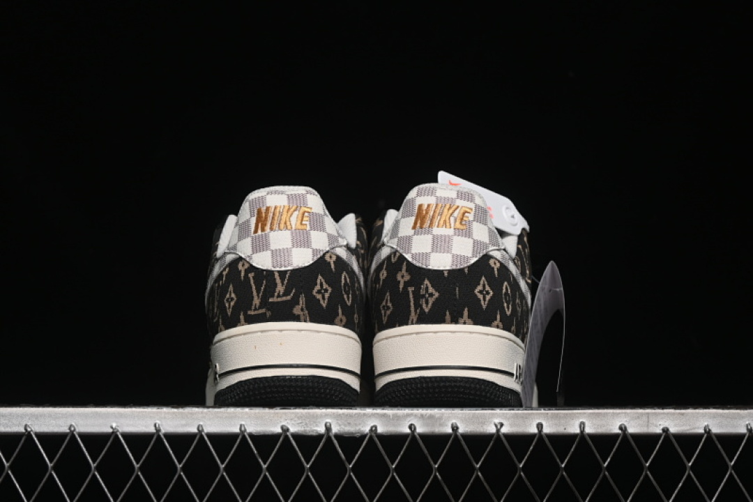 Nike [BZ6880-104]-[AIR FORCE 1 07 LOW LV WHITE/BLACK/BROWN]-[WOMAN:36-39]-[MAN:40-45] - Image 14