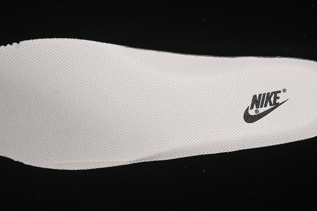 Nike [DM6868-069]-[AIR FORCE 1 07 LOW SUPREME WHITE/GREY/BLACK]-[WOMAN:36-39]-[MAN:40-45] - Image 4