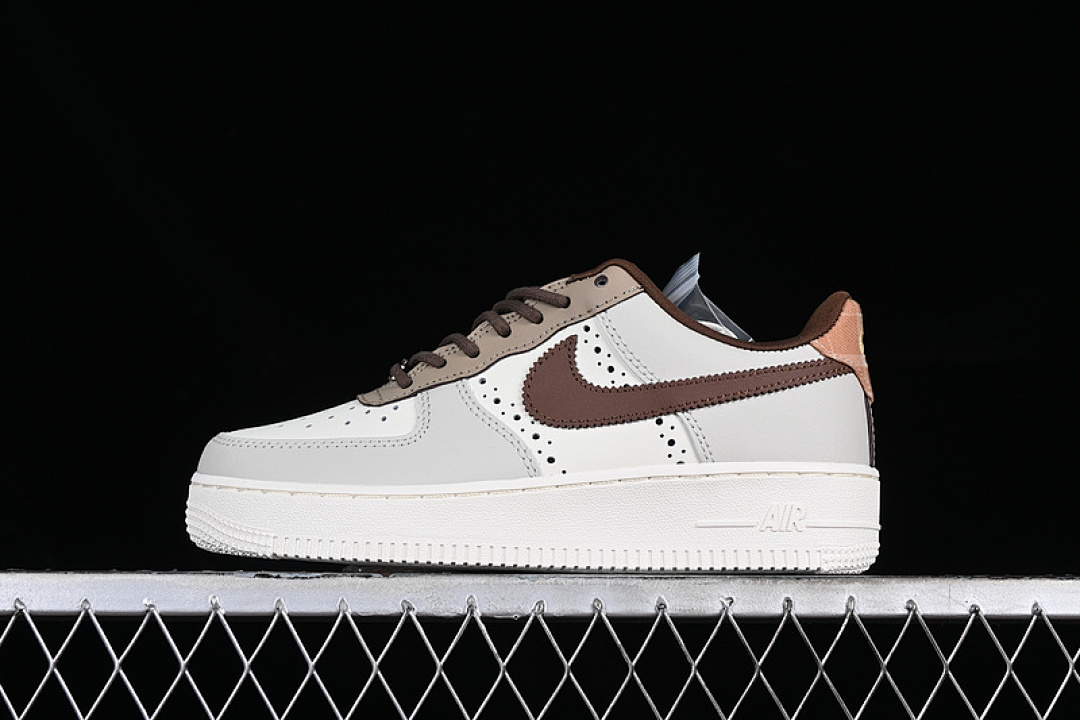 Nike [FV3702-121]-[AIR FORCE 1 07 LOW WHITE/GREY/BROWN]-[WOMAN:35.5-39]-[MAN:40-45], photo 1
