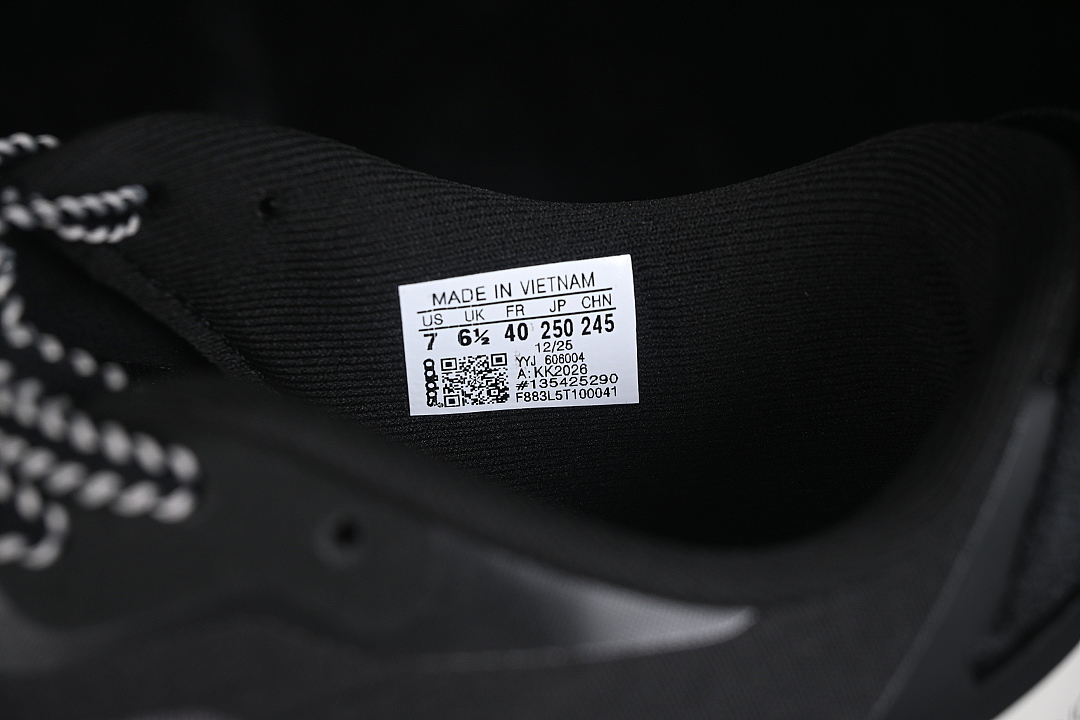 Adidas [KK2026]-[ULTRA LIGHT AND BREATHABLE RUNNING SHOES BLACK/WHITE/BLUE]-[WOMAN:36-39]-[MAN:40-45] - Image 5