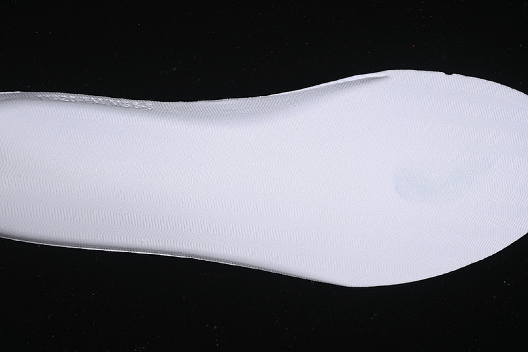 On Running [1162011 SSSC]-[HOKA ONE BONDI 9 WHITE/GREEN]-[WOMAN:36-39]-[MAN:40-45] - Image 2