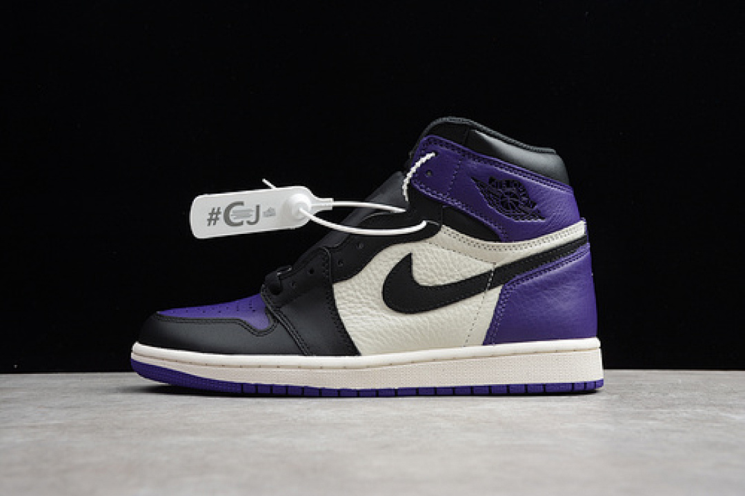Jordan [555088-501]-[CJ AIR JORDAN 1 RETRO HIGH OG COURT PURPLE/BLACK-SAIL]-[MAN:40-46], photo 1