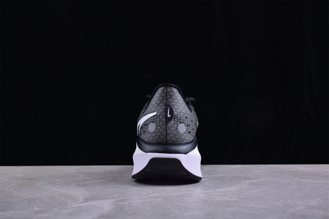 Nike [FB1309-004]-[AIR ZOOM VOMERO 17 BLACK/ANTHRACITE/WHITE]-[WOMAN:36-39]-[MAN:40-46] - Image 10