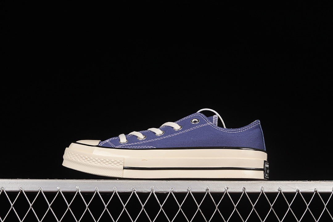 Converse Converse CHUCK TAYLOR ALL-STAR 70S LOW TRUE NAVY/EGRET/BLACK · 162064C, photo 1