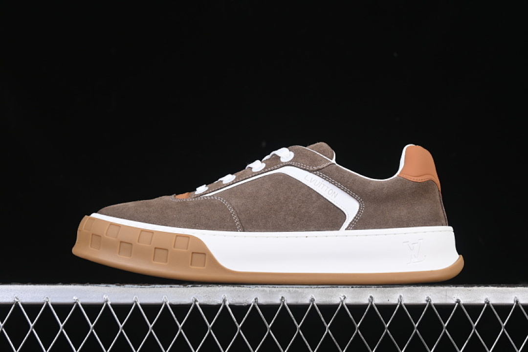 Louis Vuitton [LOUIS VUITTON SKATE SNEAKER CLASSIC 2025SS COFFEE/WHITE]-[MAN:39-45], photo 1