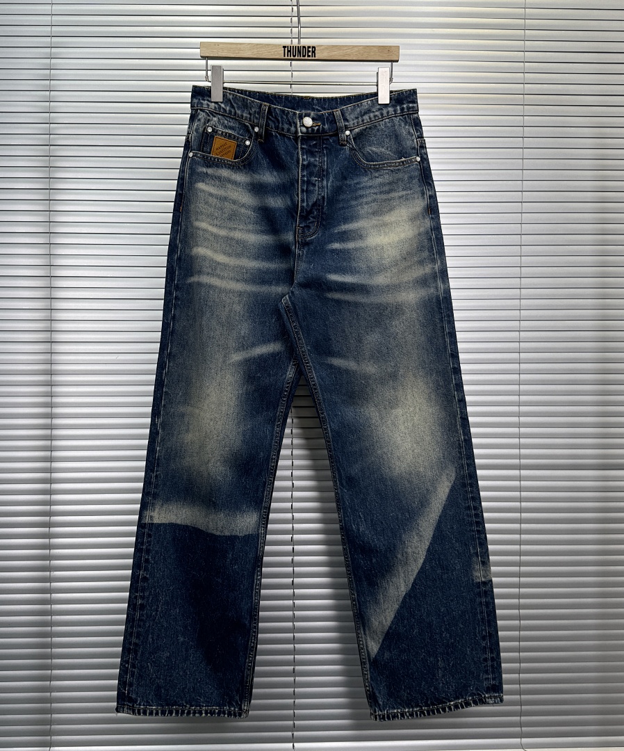 Unbranded 1V Price: