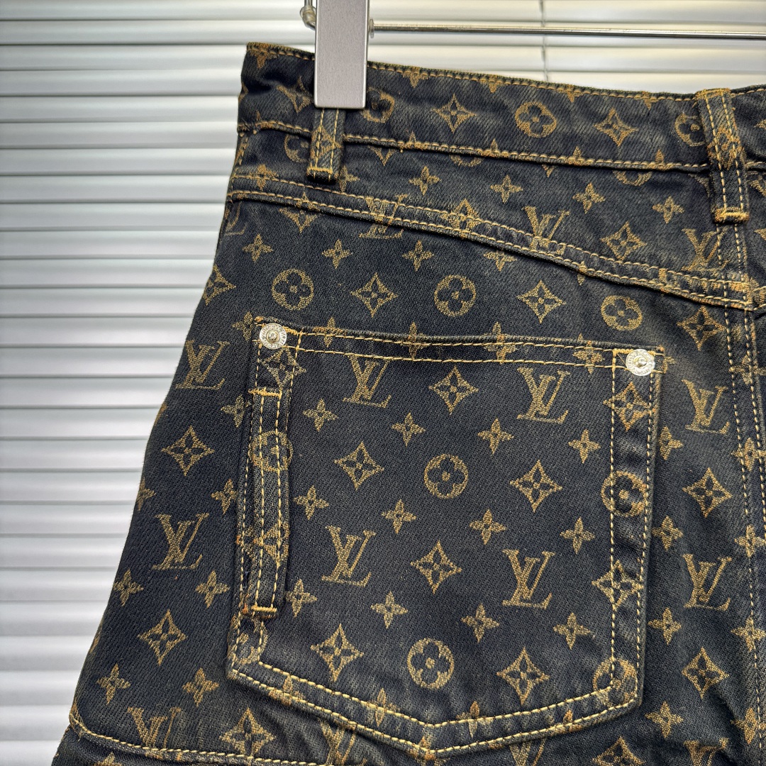Chanel 1/V Price: - Image 15