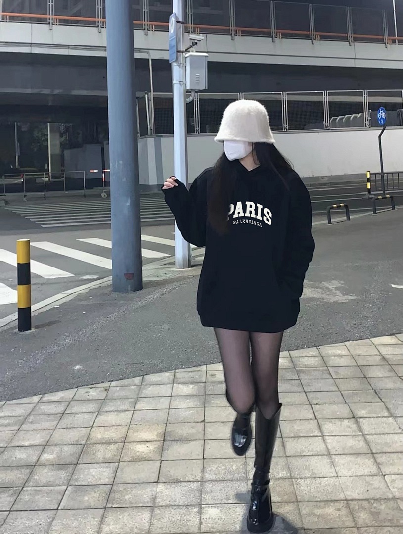 Unbranded BG Chest PARIS Embroidered Hoodie P: 318Cny - Image 20