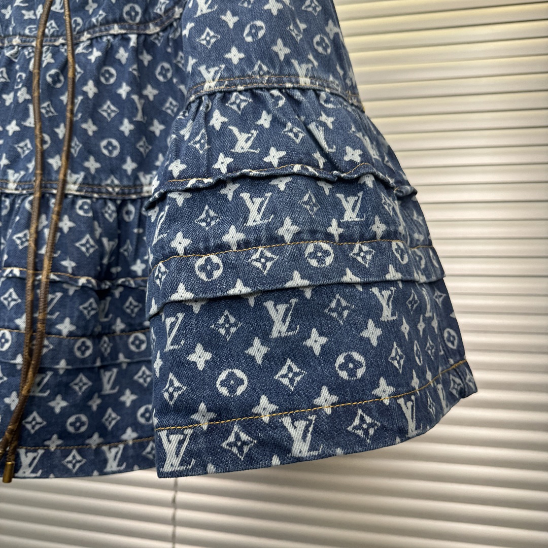 Chanel 1/V Price: - Image 8