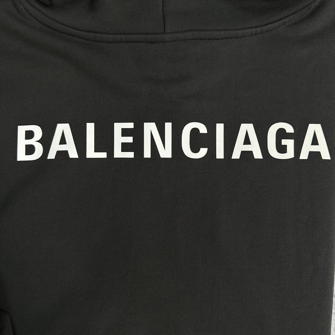 Unbranded Reflective Effect Logo Price: - Image 15