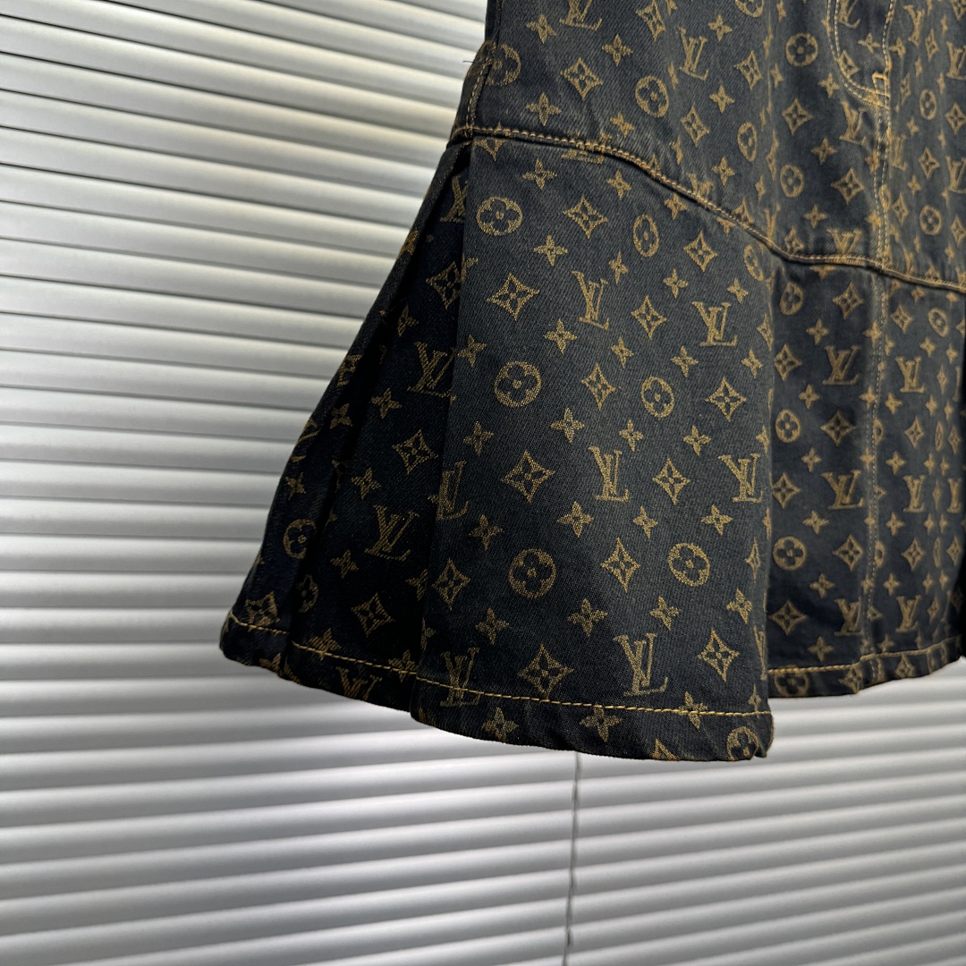 Chanel 1/V Price: - Image 10