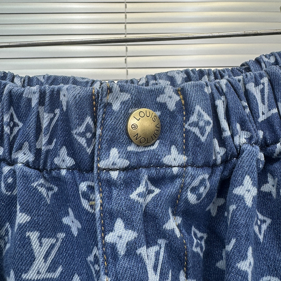 Chanel 1/V Price: - Image 4