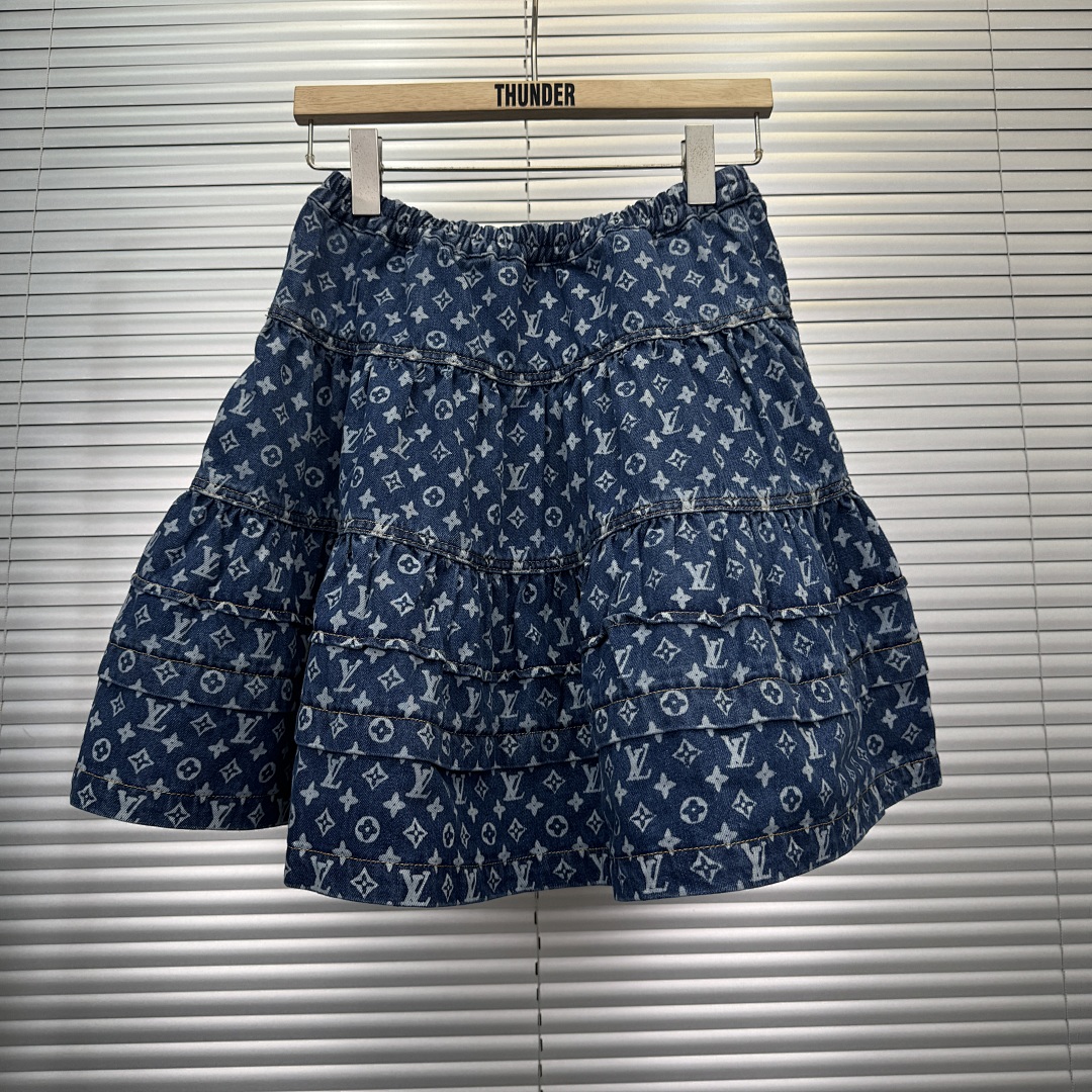 Chanel 1/V Price: - Image 11