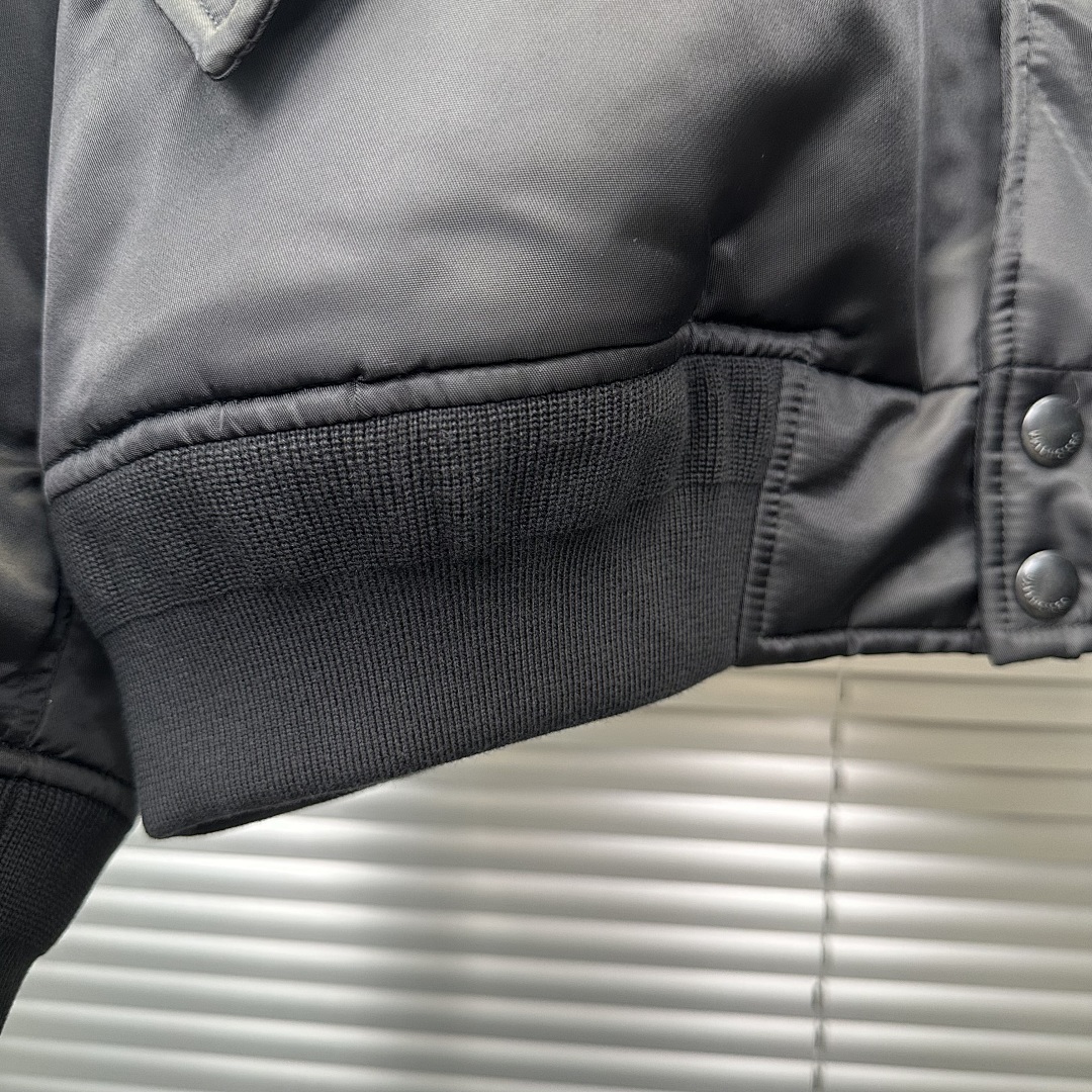Unbranded Cotton-Padded Jacket B/G Price: 268 - Image 11