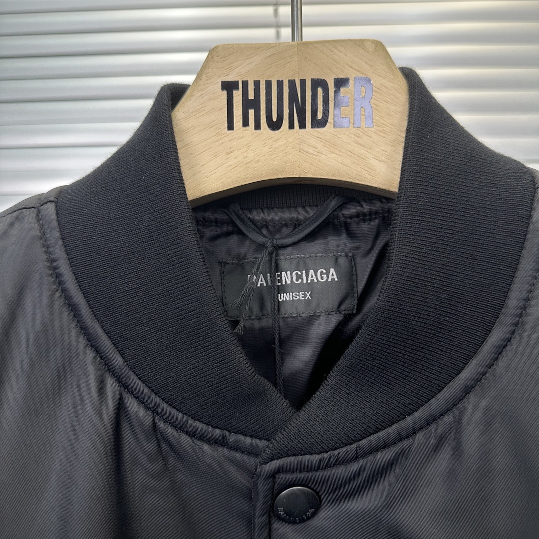 Unbranded Cotton-Padded Jacket B/G Price: 268 - Image 3