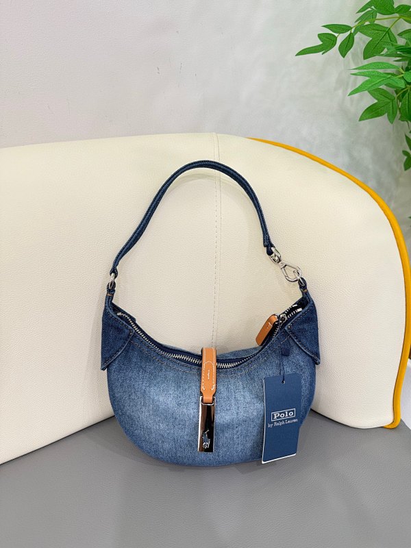 Polo D P269 Yuan, photo 1