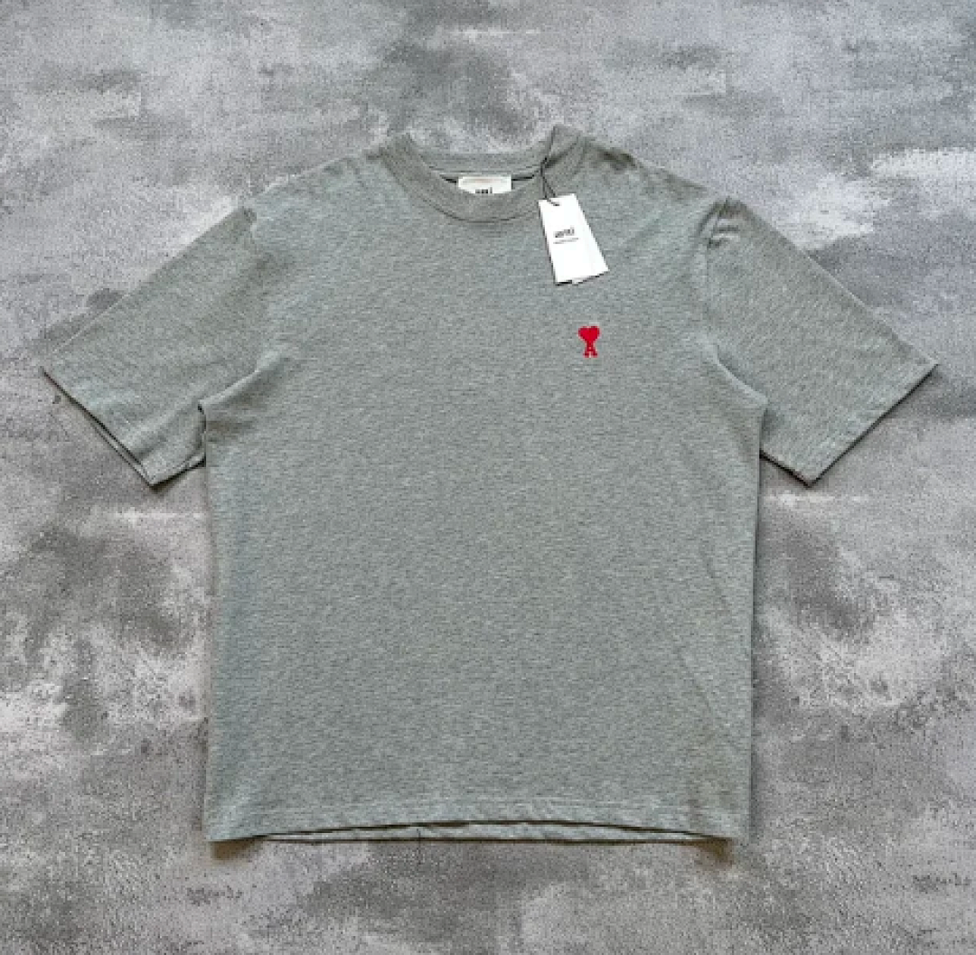 Other Ami Small Red Embroidered Short Sleeve T P 89 - Image 9
