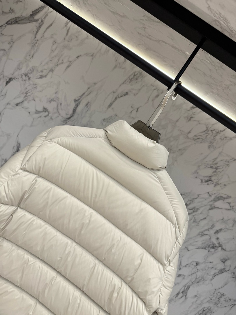 Prada 3030-83L - Image 19