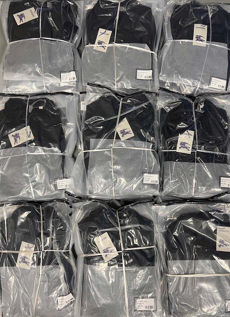 Burberry 526293−51L - Image 15
