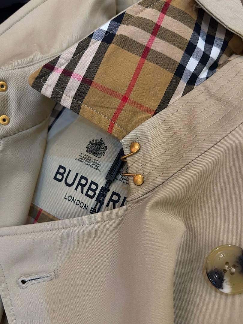 Burberry —6B034 - Image 23