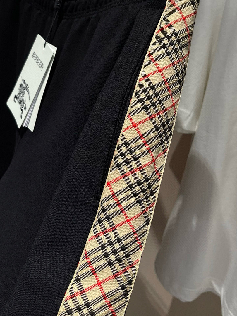 Burberry D102-61L - Image 6