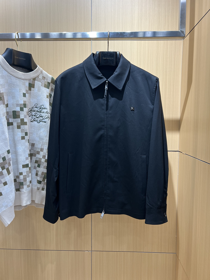 Burberry 556−8L - Image 4