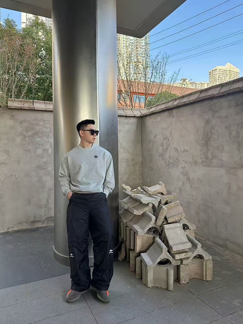 Balenciaga 6D230-61L - Image 13
