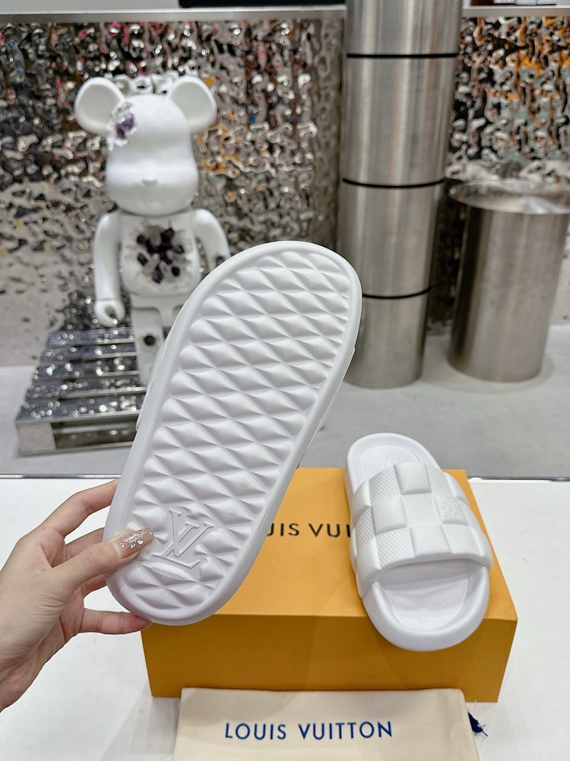 Unbranded Yuan Slides V081 - Image 15