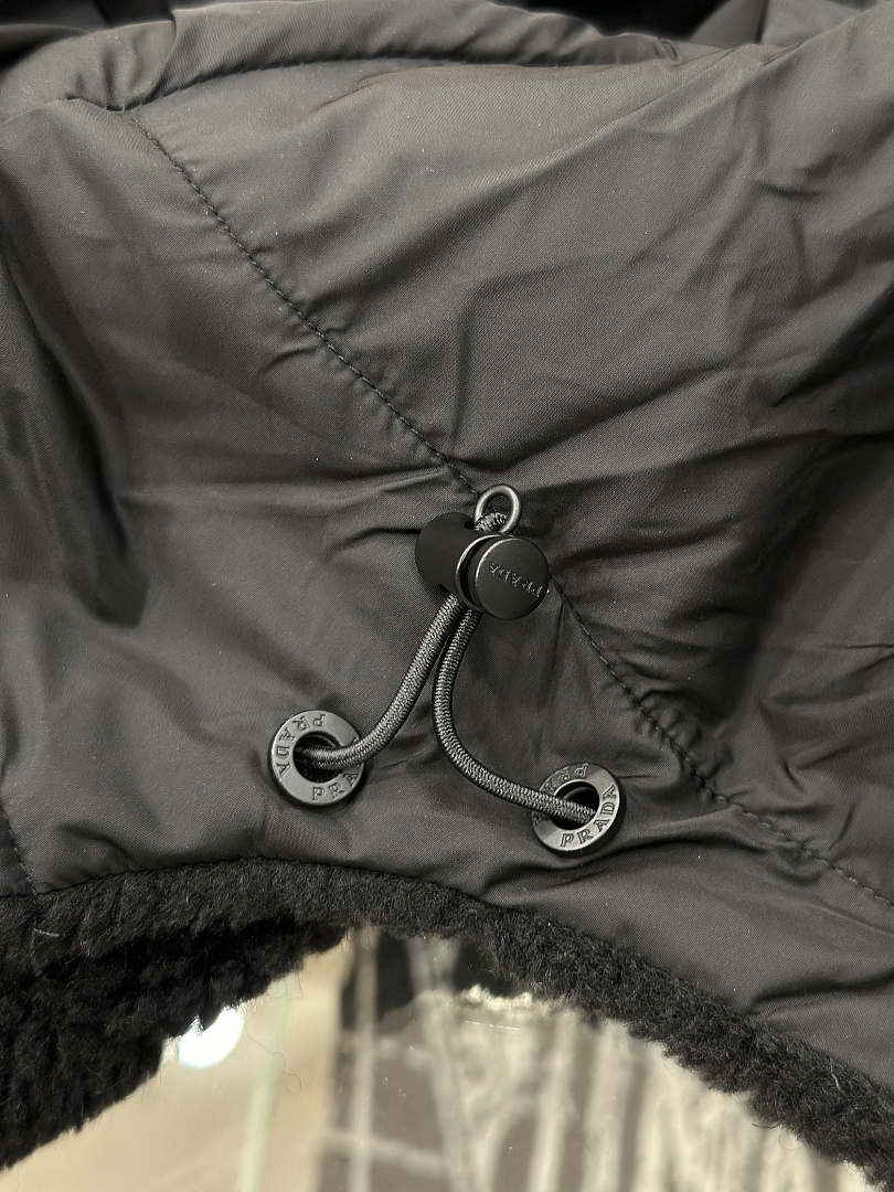 Prada 5149−8L - Image 12