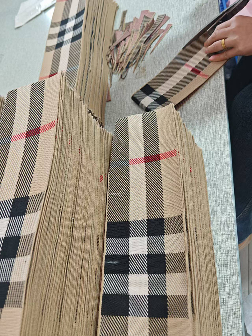Burberry 6D011-61L - Image 5