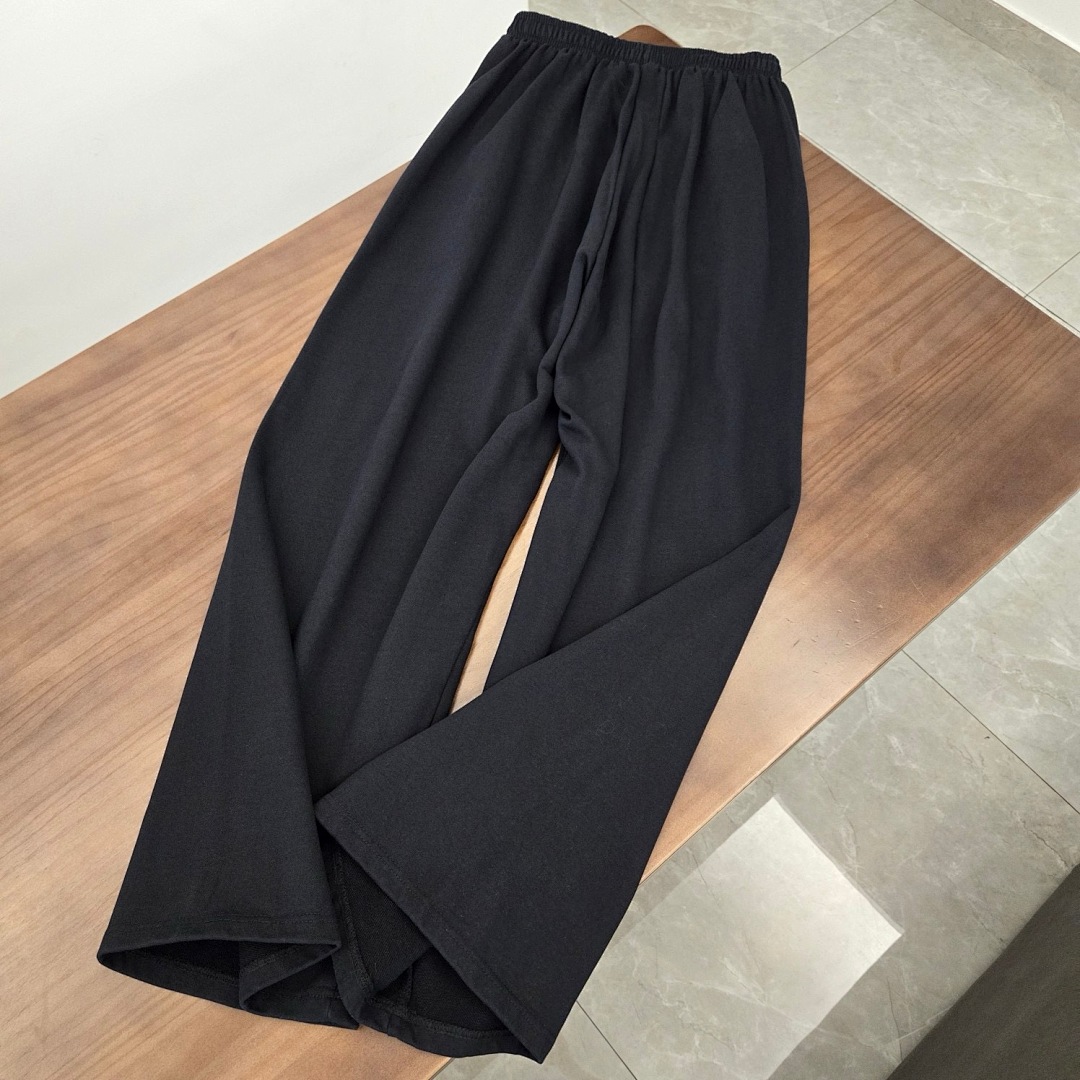 Balenciaga Half - Image 2