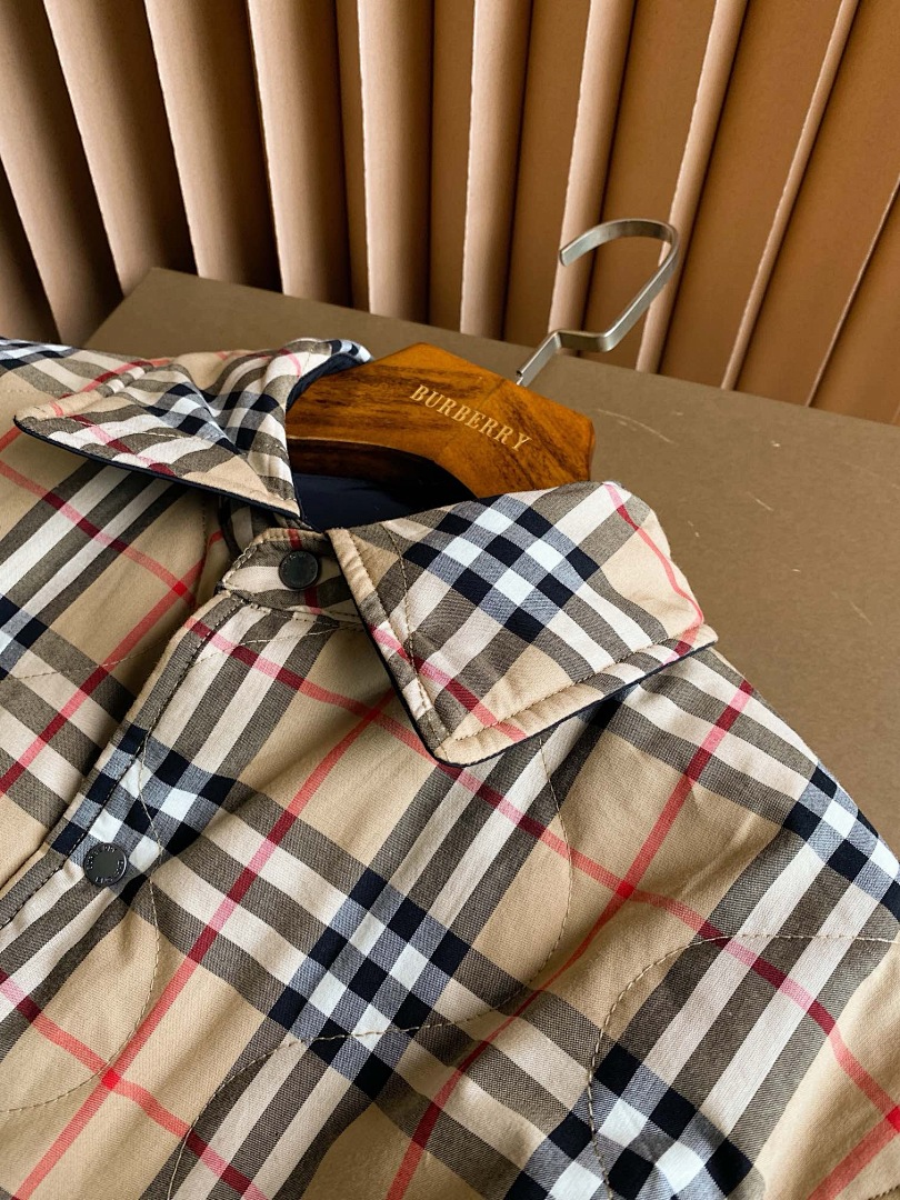 Burberry — - Image 7