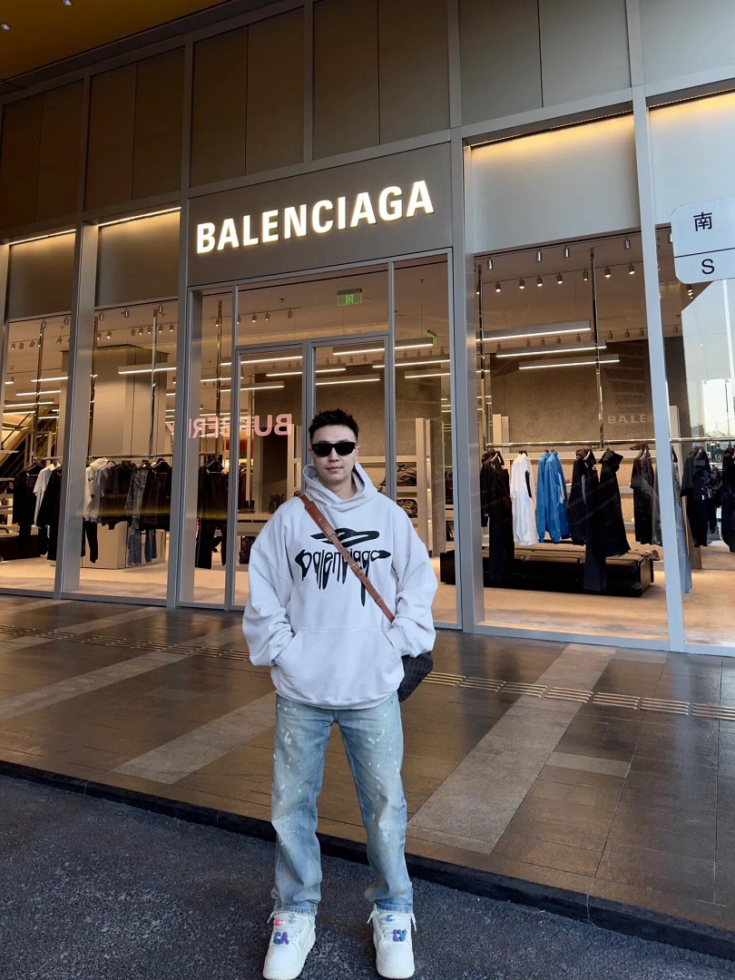 Balenciaga 52105−51L - Image 8