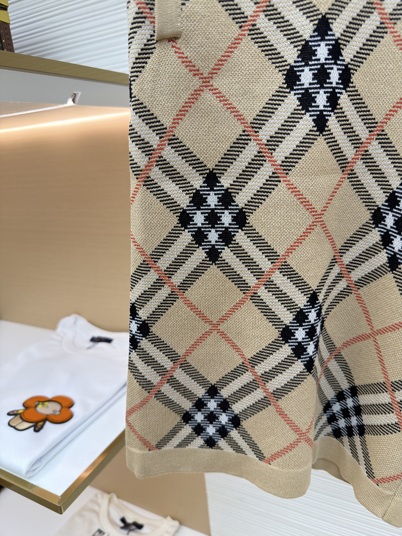 Burberry 3054-17L - Image 7