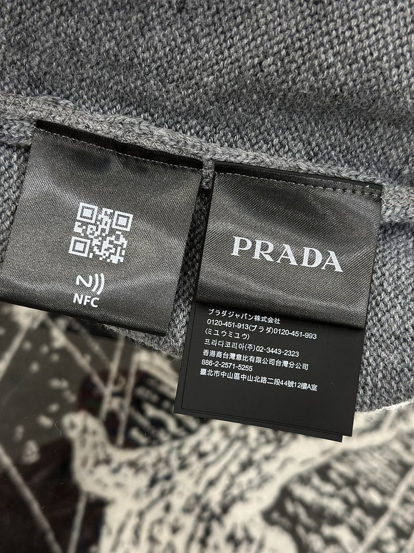 Prada 6400-69L - Image 20