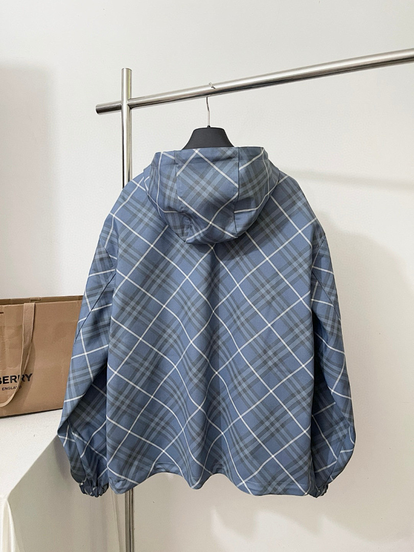Burberry 6D082-61L - Image 8