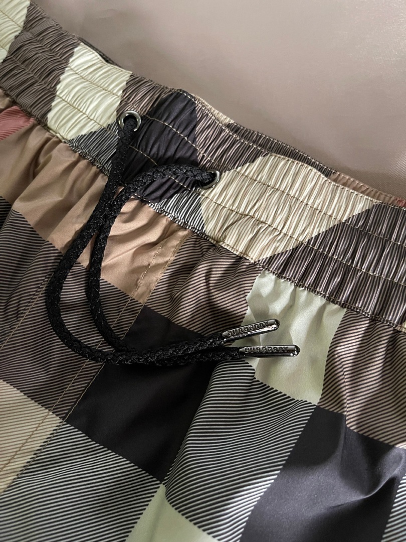 Burberry 6D291-61L - Image 9