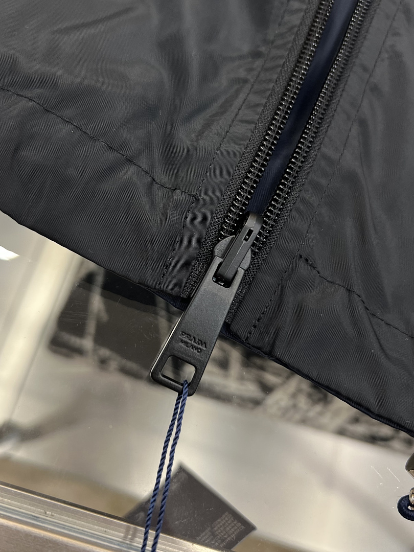 Prada 58971−8L - Image 6